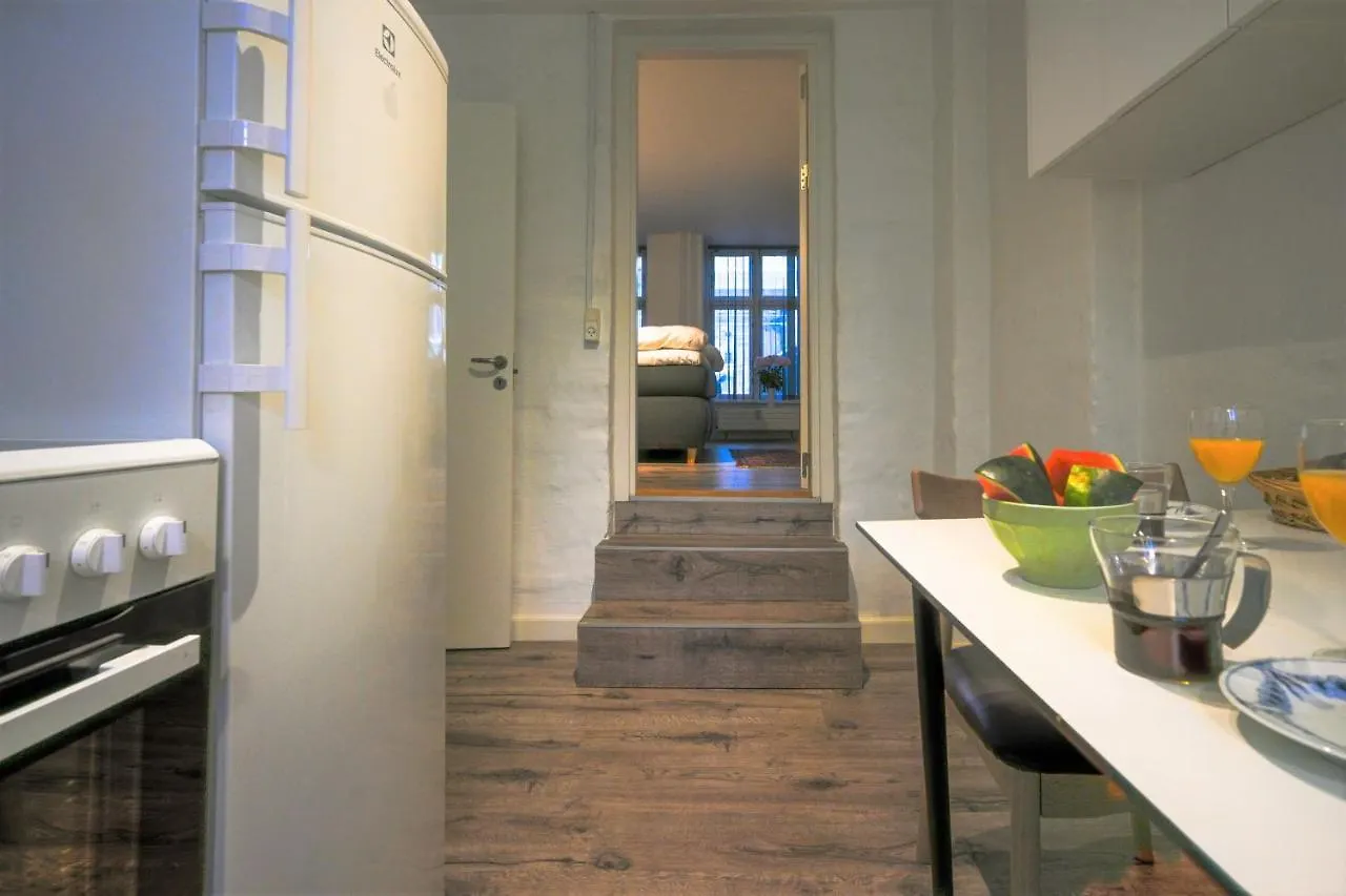 Sanders Lake - Pleasant Two-Bedroom Apartment In Downtown Copenhagen 0*,
